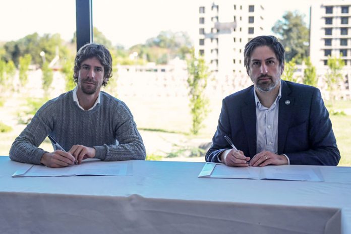 1 convenio netbooks int andreotti y ministro trotta (1)_opt
