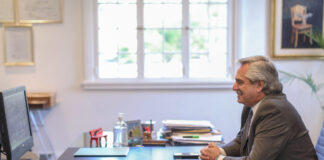 Alberto Fernández: “El esfuerzo que han hecho los trabajadores de la sanidad ha sido inmenso”