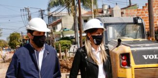 Malena Galmarini y Fernando Moreira recorrieron una obra cloacal en San Martín que beneficiará a 10 mil vecinos y vecinas