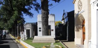 Vicente López: Se permite el ingreso al cementerio de Olivos
