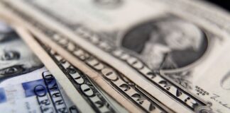 La compra de dólar ahorro tendrá un recargo del 35% como anticipo de Ganancias