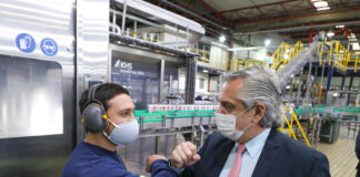 El Presidente formuló un llamado a la unidad del Estado, los trabajadores y los empresarios “para encarar juntos los problemas”