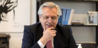 El presidente Alberto Fernández dialogó telefónicamente con su par de Francia, Emmanuel Macron