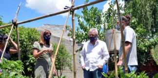 Tigre: Julio Zamora visitó una huerta comunitaria en Las Tunas