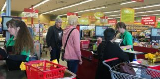 Empleados de supermercados cobrarán bonos de entre 12 y 13 mil pesos