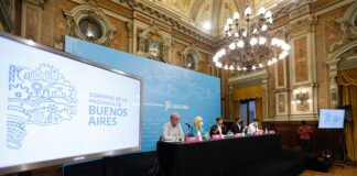 Kicillof: “La vacunación masiva será la única forma de terminar con el coronavirus”