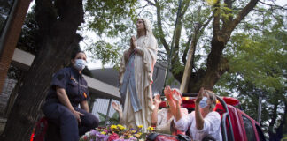 San Isidro: Se realizó la tradicional fiesta de la Virgen de Lourdes en Beccar