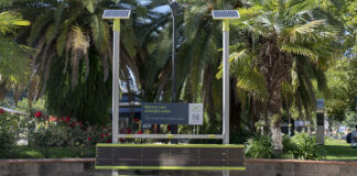 San Isidro: Los vecinos ya disfrutan del nuevo banco con energía solar