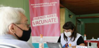 Kicillof visitó un operativo de vacunación en Magdalena