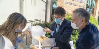 San Isidro: Emprendedores gastronómicos entregaron regalos al Hospital Central