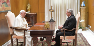 El Presidente fue recibido por el Papa Francisco en el Vaticano