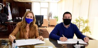 Malvinas: Firma de convenios para la ayuda social