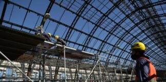 Trenes Argentinos Infraestructura comenzó con la recuperación de la estación La Plata
