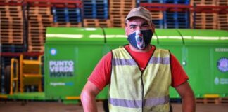 Escobar: Los dos puntos verdes móviles continúan recorriendo los barrios del distrito