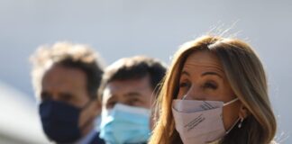 Tolosa Paz anunció su renuncia al cargo como un “deber ético” y llamó a hacer una elección histórica