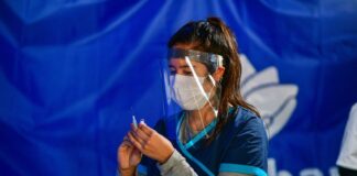 Escobar: Con más de 150.000 personas vacunadas, se registró un descenso del 80% en el índice de fallecidos durante el último mes