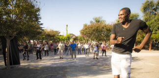 San Isidro: Clases de salsa y ritmos latinos en la Plaza 9 de julio