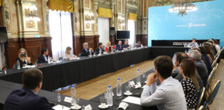 Kicillof se reunió con Feletti e intendentes de la zona metropolitana para garantizar la estabilidad de precios