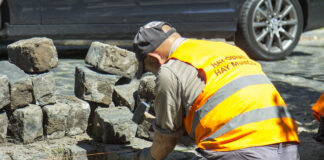 San Isidro: Trabajos para preservar adoquines en Villa Adelina