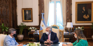 El Gobierno nacional anunció que el monto de la tarjeta Alimentar pasará a depositarse en la cuenta de la AUH