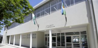 Kicillof inauguró un nuevo edificio para ampliar la Escuela Primaria N° 19