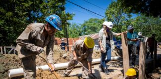 Tigre: Galmarini recorrió la obra cloacal que beneficiará a 8500 vecinas y vecinos del barrio Esperanza