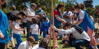 San Isidro: Alumnos del Colegio 20 de Junio plantaron un árbol en Plaza Castiglia