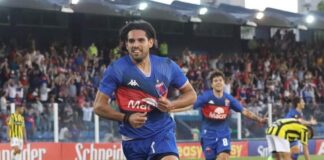 Futbol: Tigre hundió a la fragata y está “de la cabeza”