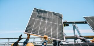 Escobar: Sujarchuk recorrió la obra de construcción del primer parque solar municipal