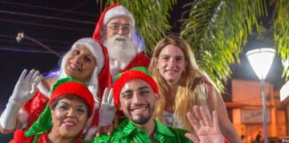 San Fernando: Papá Noel llegó y desfiló por la calle Constitución y en el Parque Náutico