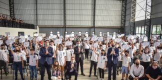 Escobar: En el Colegió Ramón Cereijo, Sujarchuk y Ramil participaron del acto de colación de la tercera camada de ingresantes