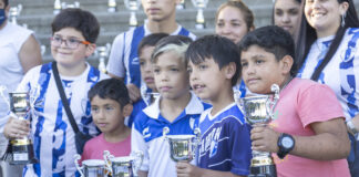 San Isidro: Entrega de trofeos para clubes de barrio