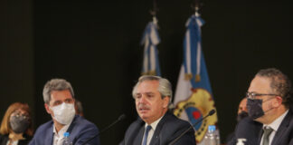Alberto Fernández: “Estamos haciendo posible que el país tenga energía renovable, hecha en Argentina por argentinos”