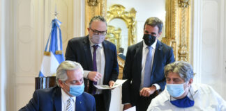“Argentina necesita que todos empujemos para adelante, unidos”, dijo el Presidente a representantes del sector automotriz