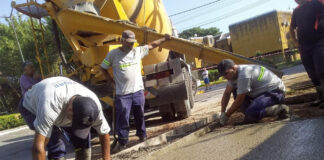 Tigre: El Municipio construye veredas y dársenas de estacionamiento en el barrio Almirante Brown