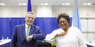 El Presidente se reunió con la Primera Ministra de Barbados para profundizar en la agenda por el cambio climático