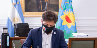 Kicillof firmó un convenio para la provincialización del Hospital Ramón Carrillo de San Vicente