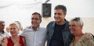 Jorge Macri junto a vecinos y comerciantes de la Matanza