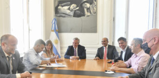 El Gobierno nacional firmó convenios por más de 75.000 millones de pesos con la provincia de Buenos Aires