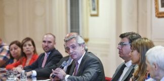El Gobierno nacional anunció un aumento del 45 por ciento del Salario Mínimo, Vital y Móvil, que llegará a fin de año a $47.850