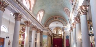 San Fernando: Se realizó en Viernes Santo una visita guiada por 7 iglesias históricas
