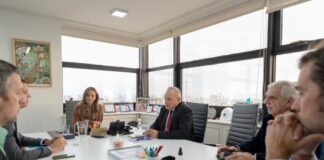 Malena Galmarini y Enrique Cresto se reunieron con el referente de la empresa nacional de agua de Israel