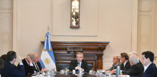 El Presidente analizó junto al gabinete el incremento en el trabajo registrado, que alcanzó a las 12,6 millones de personas
