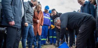 Malena Galmarini, Katopodis, Cascallares y Fabiani habilitaron una red secundaria cloacal para 3000 habitantes del Barrio Garay en Almirante Brown