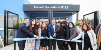 Pilar: Achával inauguró con Sileoni una nueva escuela en Derqui