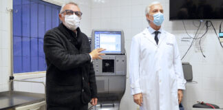 Tigre: Julio Zamora presentó un equipo de última generación para cirugías de alta complejidad en el Hospital Oftalmológico Dr. Ramón Carrillo