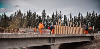 Escobar: En Ingeniero Maschwitz, en las próximas semanas finaliza la obra integral del nuevo puente sobre el arroyo Garín y la pavimentación de la calle Independencia