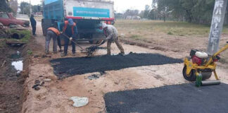 Escobar: La Municipalidad continúa con trabajos de bacheo, zanjeos y limpieza en distintas localidades