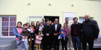 Kicillof visitó un vacunatorio y recorrió avances de obras de infraestructura en General Alvear