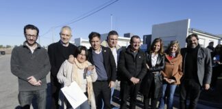 Kicillof entregó 40 viviendas en Benito Juárez